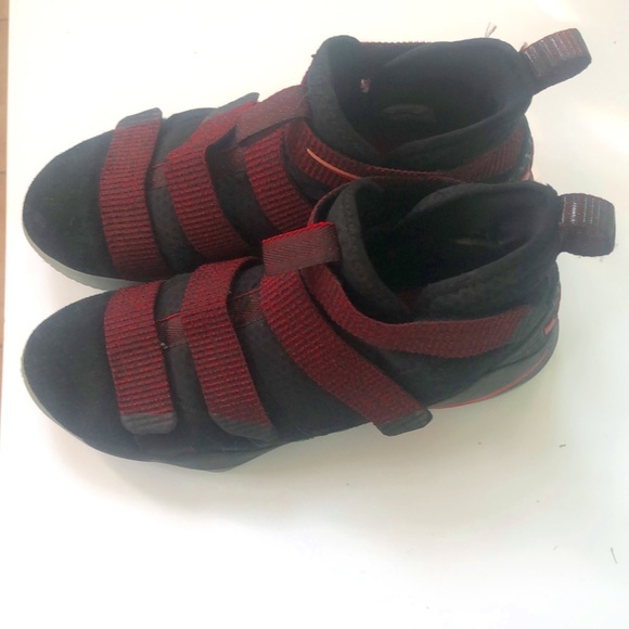 Lebron Nike Black High-Top Sneakers Size 13 main image 9